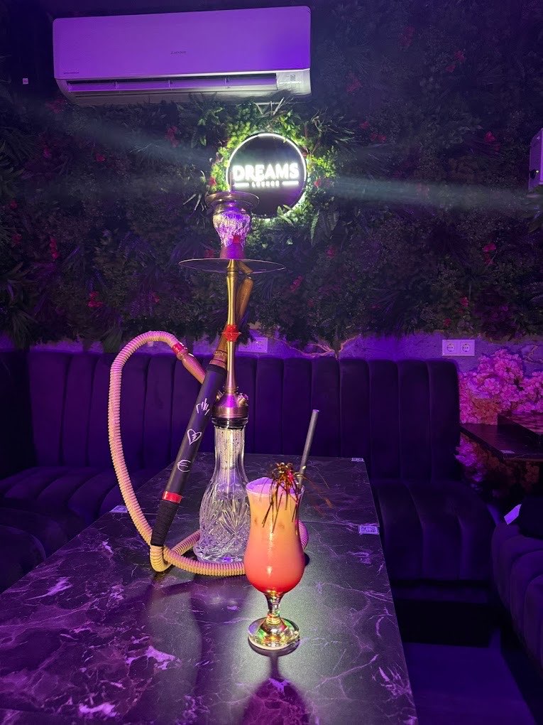Premium-Shisha mit Cocktail in der Dreams Lounge Bad Camberg